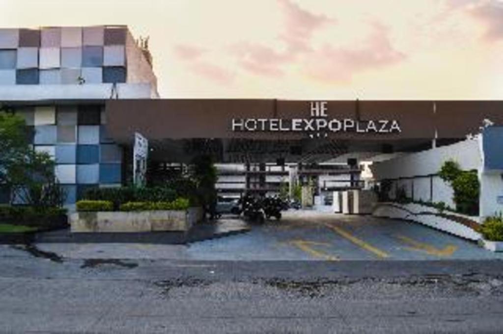 Hotel Portonovo Plaza Expo サポパン エクステリア 写真