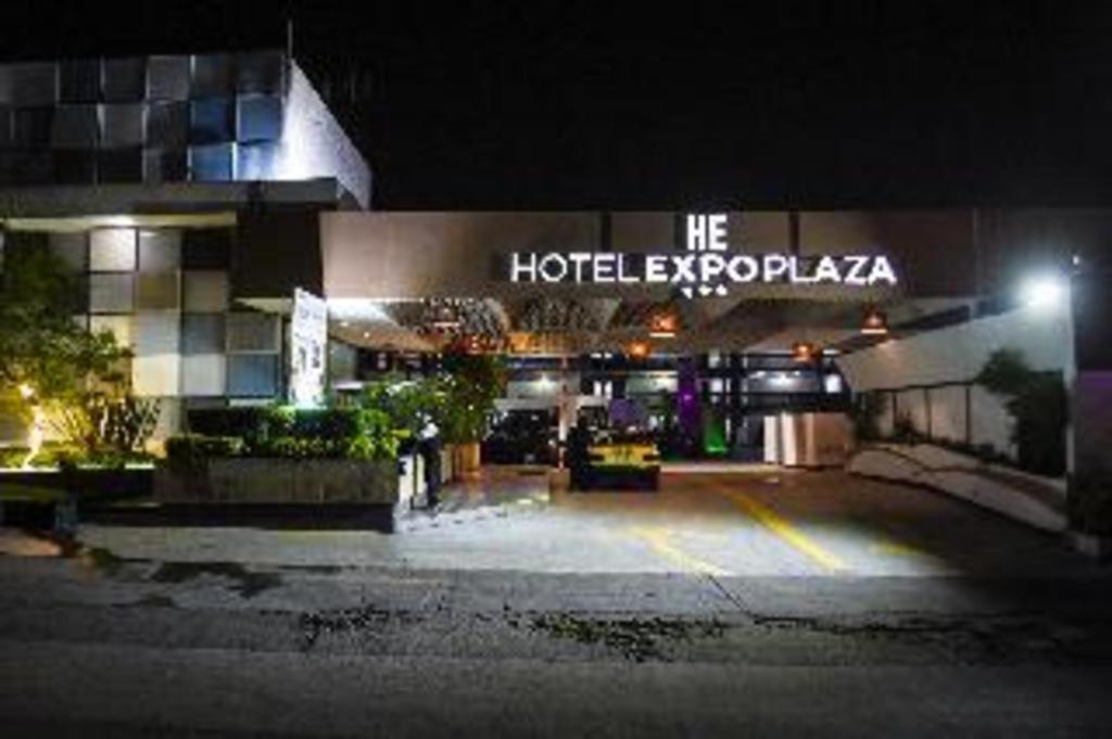 Hotel Portonovo Plaza Expo サポパン エクステリア 写真