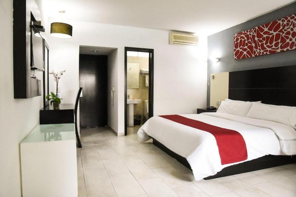 Hotel Portonovo Plaza Expo サポパン エクステリア 写真