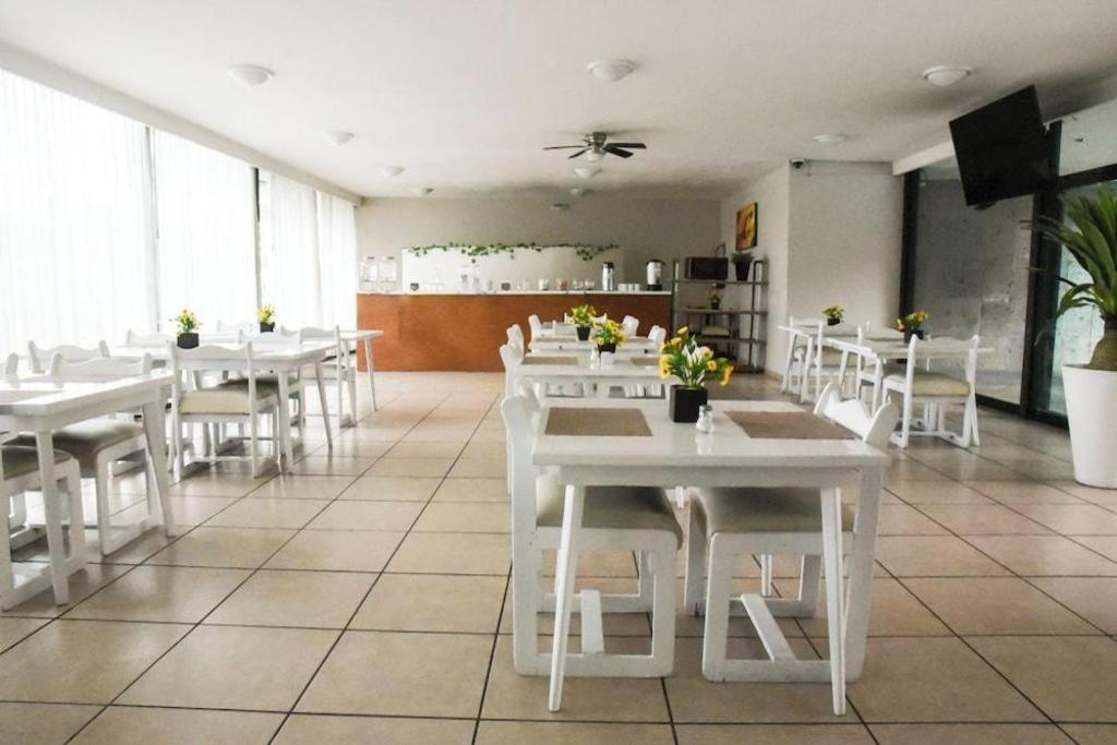 Hotel Portonovo Plaza Expo サポパン エクステリア 写真