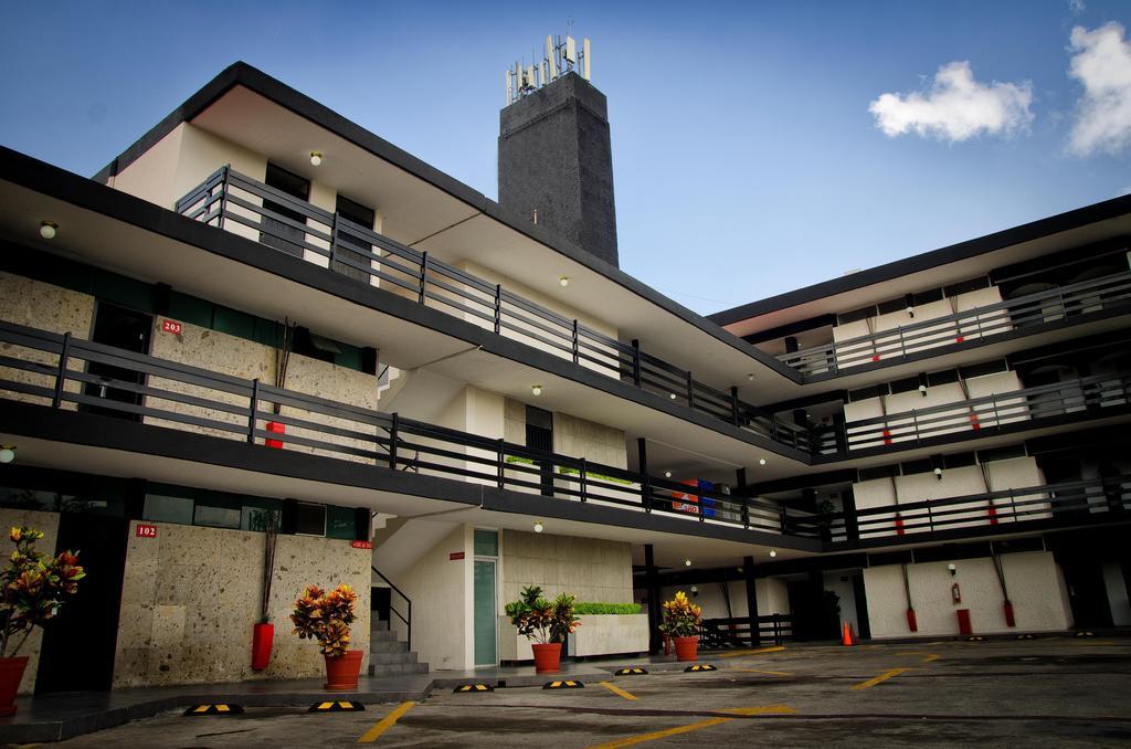 Hotel Portonovo Plaza Expo サポパン エクステリア 写真